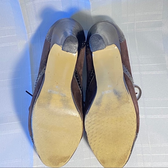 Enzo Angiolini brown wing tip heels size 7 M. - Picture 8 of 8